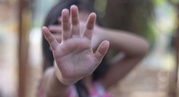 Preso suspeito de estuprar sobrinha de 11 anos é achado morto em cela